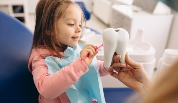 dentistry-little-girl-scaled